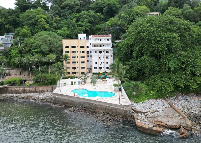 Ilha Porchat Hotel